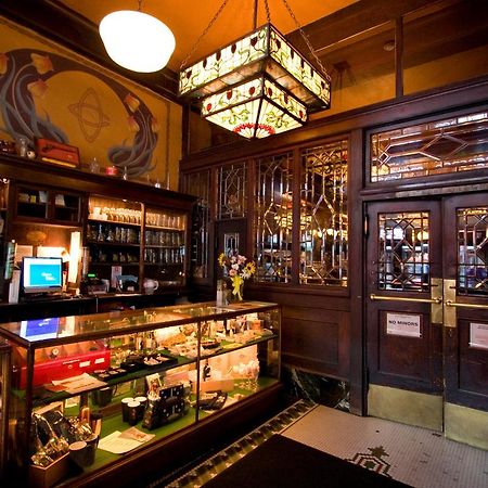 Mcmenamins Olympic Club Villa Centralia Buitenkant foto