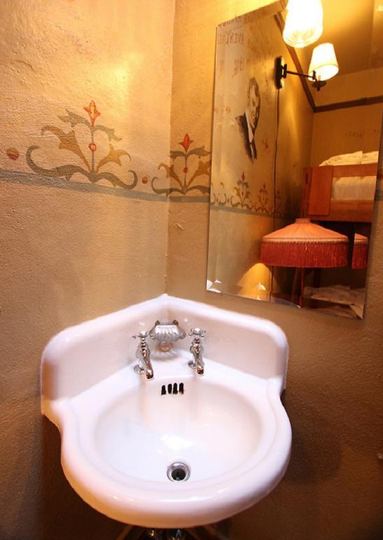 Mcmenamins Olympic Club Villa Centralia Kamer foto