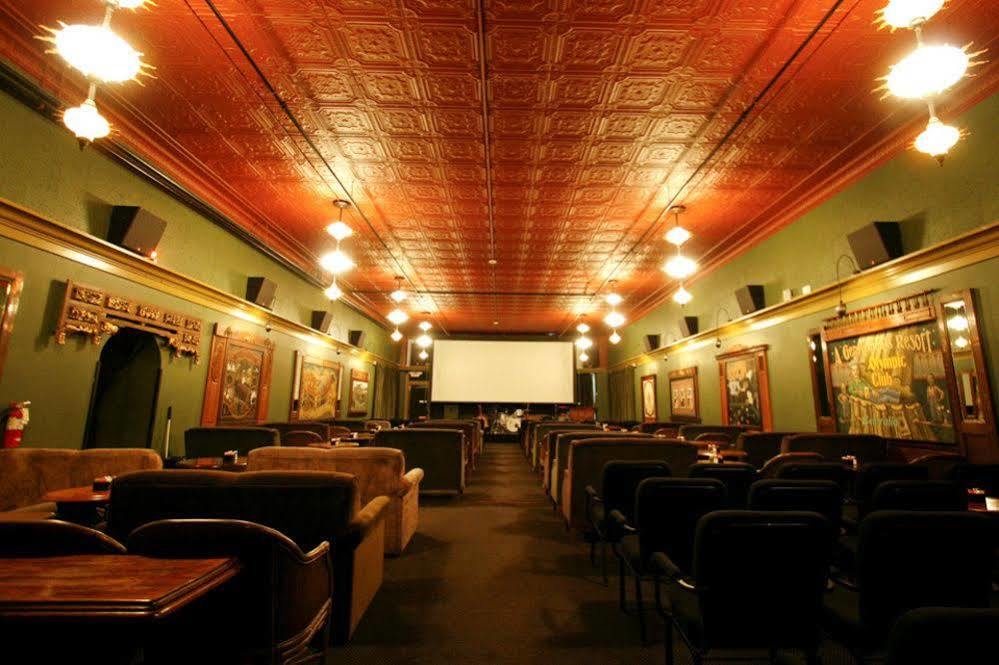 Mcmenamins Olympic Club Villa Centralia Buitenkant foto